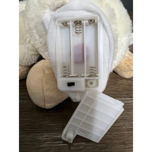 Lullabrites Musical Light‎ Up Bedtime Sitting Lamb Plush - Picture 4 of 6